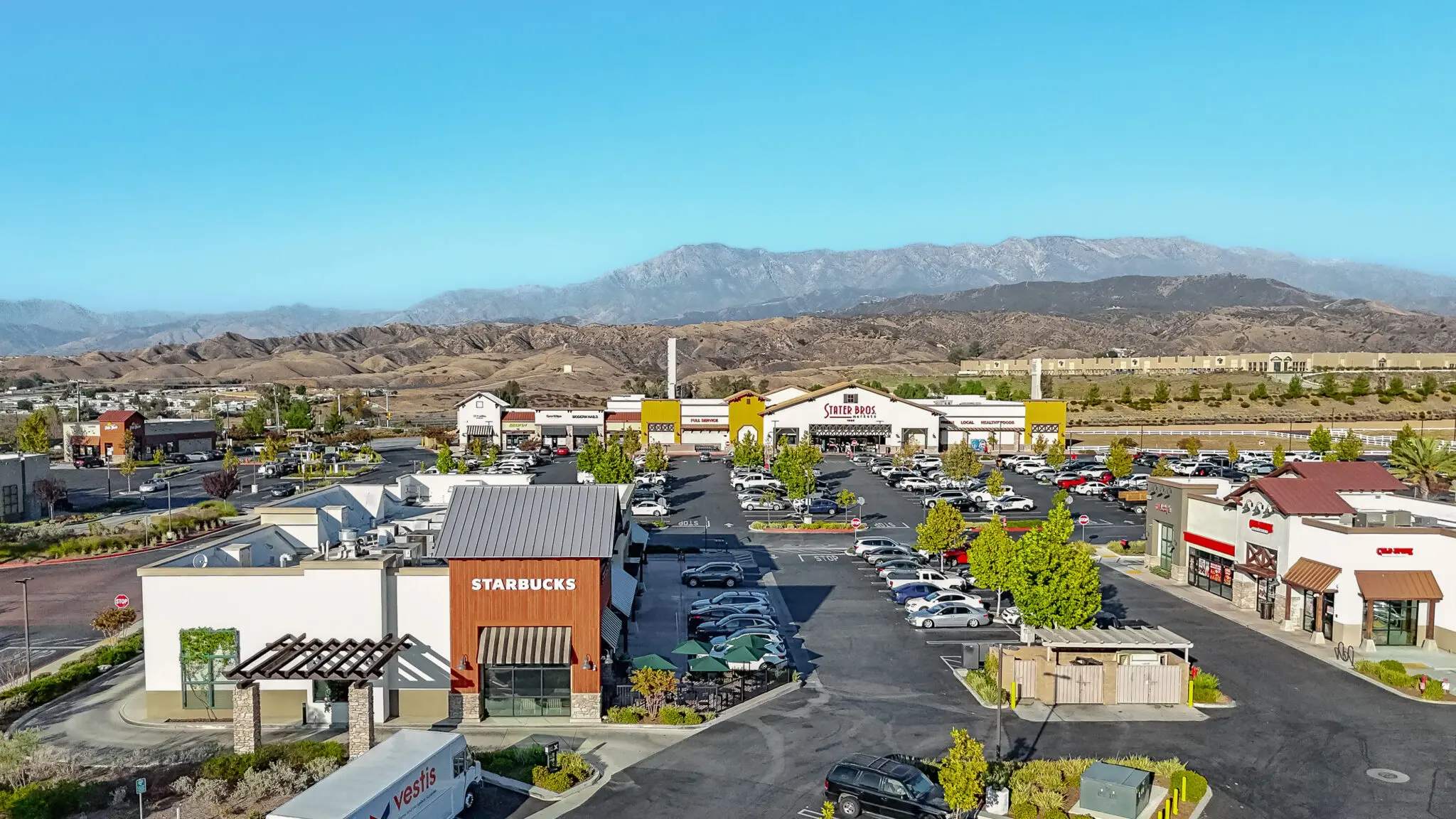https://lewisretailcenters.com/wp-content/uploads/2024/05/DJI_20251106151244_0027_D-edit-1024x576.jpg