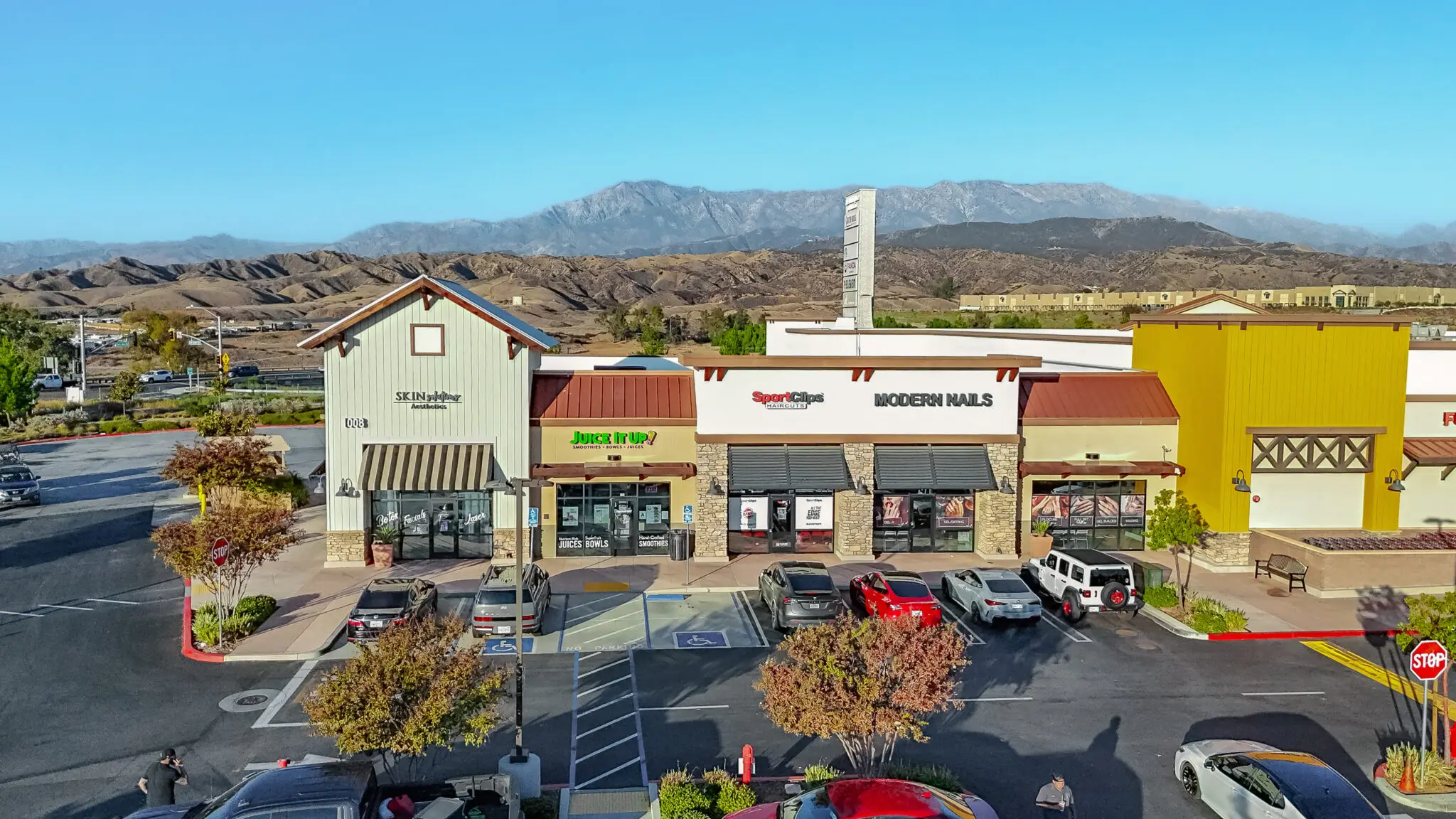 https://lewisretailcenters.com/wp-content/uploads/2024/05/DJI_20251106154558_0058_D-edit-1024x576.jpg