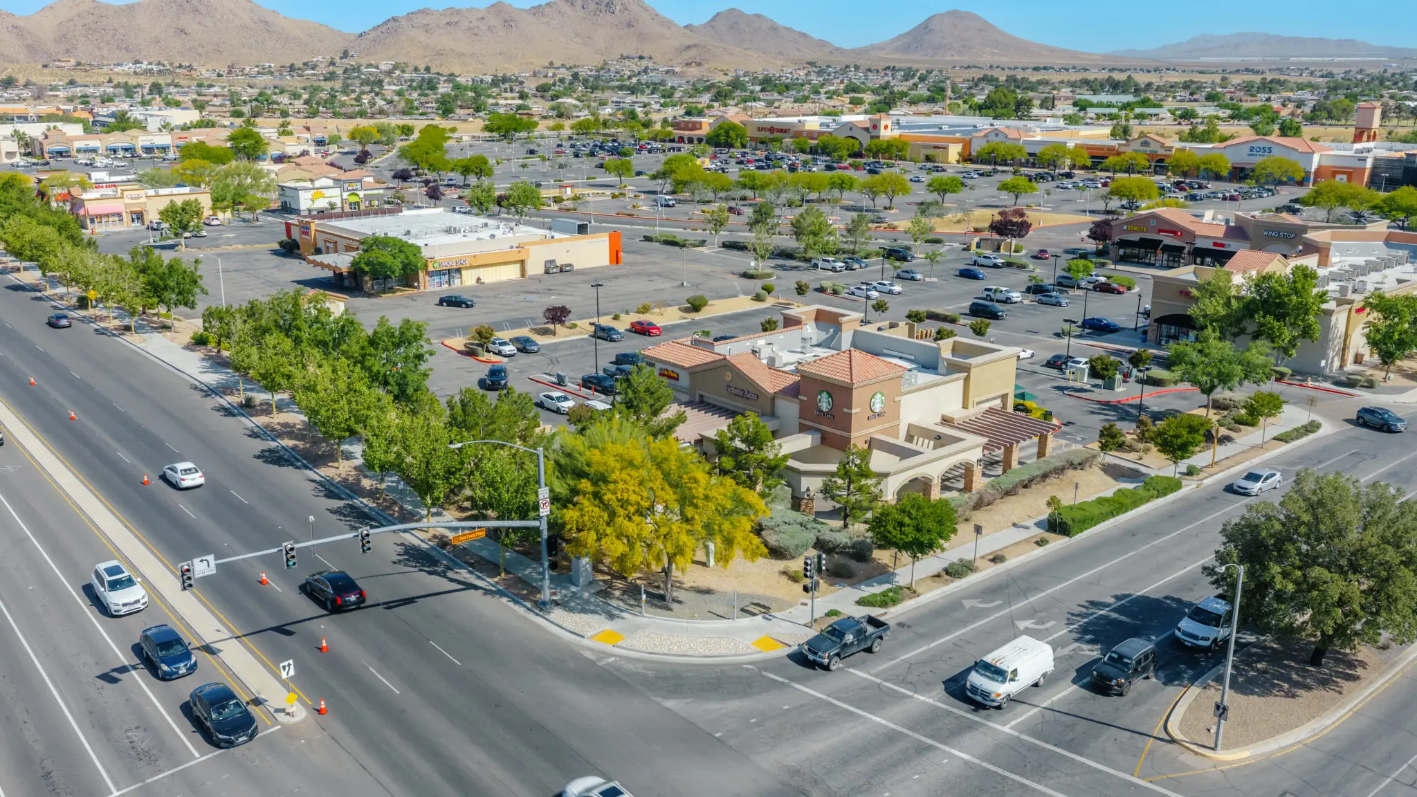 https://lewisretailcenters.com/wp-content/uploads/2024/05/DJI_20260420095412_0575_D-edit-1024x576.jpg