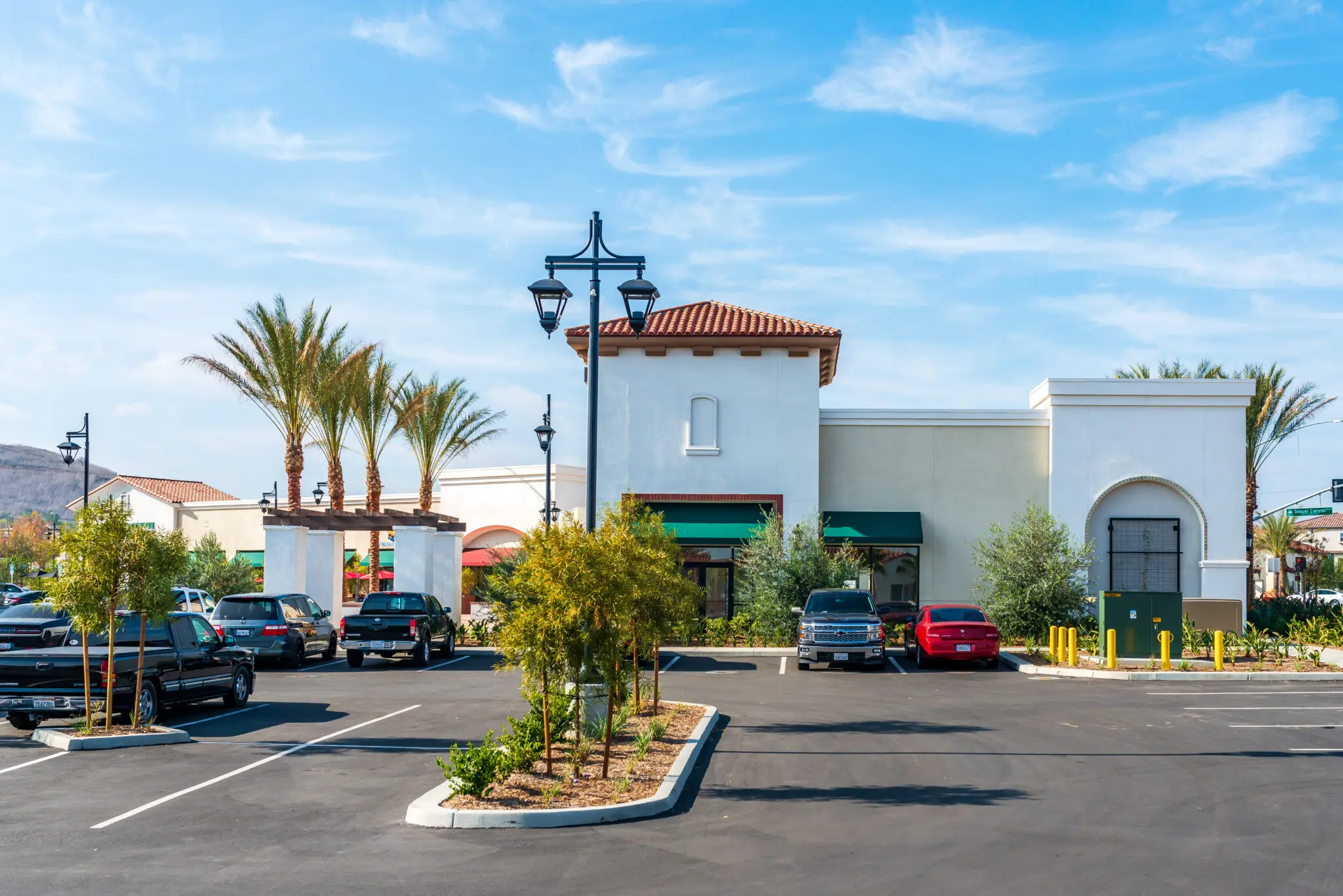 https://lewisretailcenters.com/wp-content/uploads/2024/05/DSC6947-1024x683.jpg