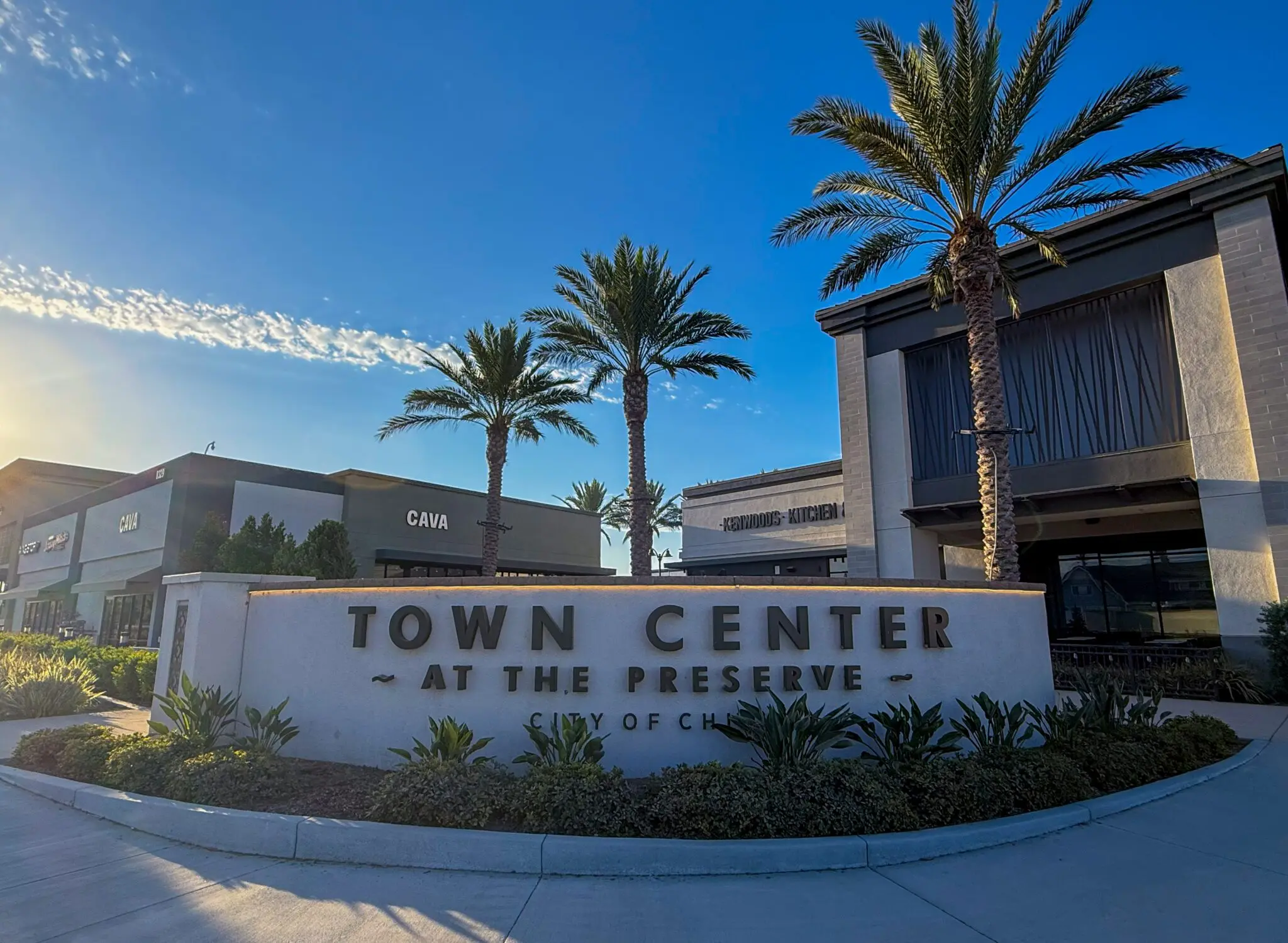 https://lewisretailcenters.com/wp-content/uploads/2024/05/Town-Center-1024x750.jpg