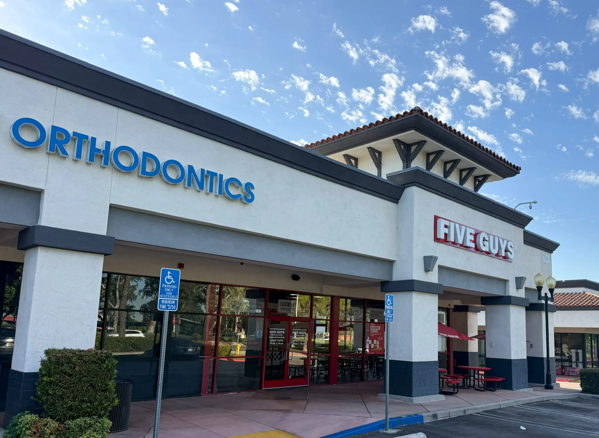 https://lewisretailcenters.com/wp-content/uploads/2024/05/Untitled-4-1-1024x750.jpg