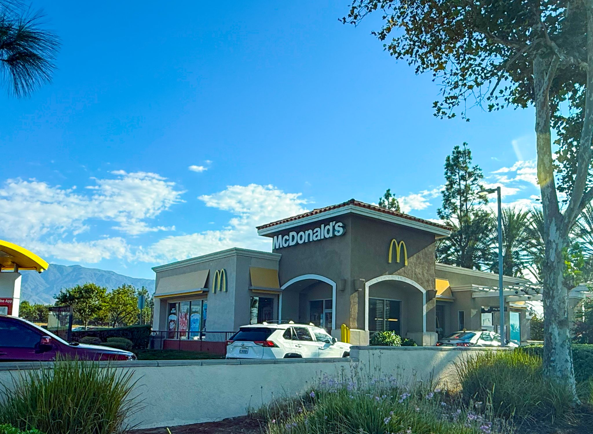 https://lewisretailcenters.com/wp-content/uploads/2024/05/Untitled-5-1024x750.png