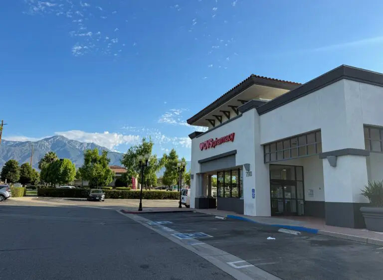 https://lewisretailcenters.com/wp-content/uploads/2024/05/Untitled-6-1-768x562.jpg