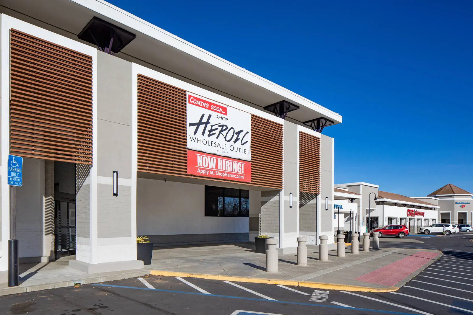 https://lewisretailcenters.com/wp-content/uploads/2024/05/ext-106-1024x683.jpg