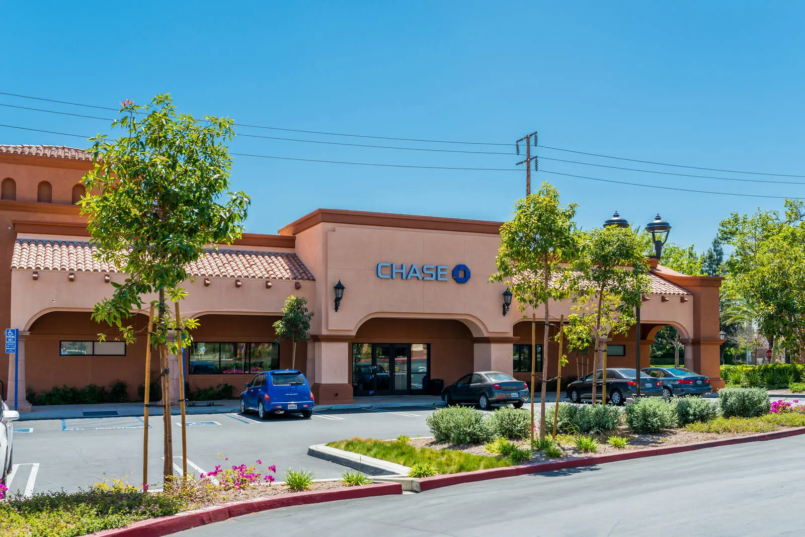 https://lewisretailcenters.com/wp-content/uploads/2024/05/ext-128-1024x684.jpg