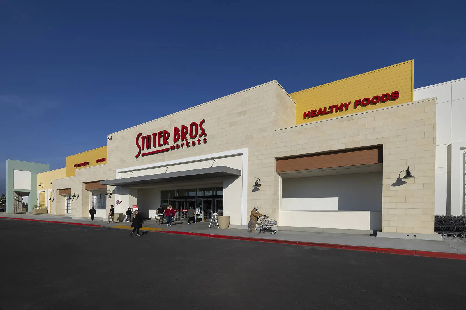 https://lewisretailcenters.com/wp-content/uploads/2024/05/ext-132-1024x683.jpg