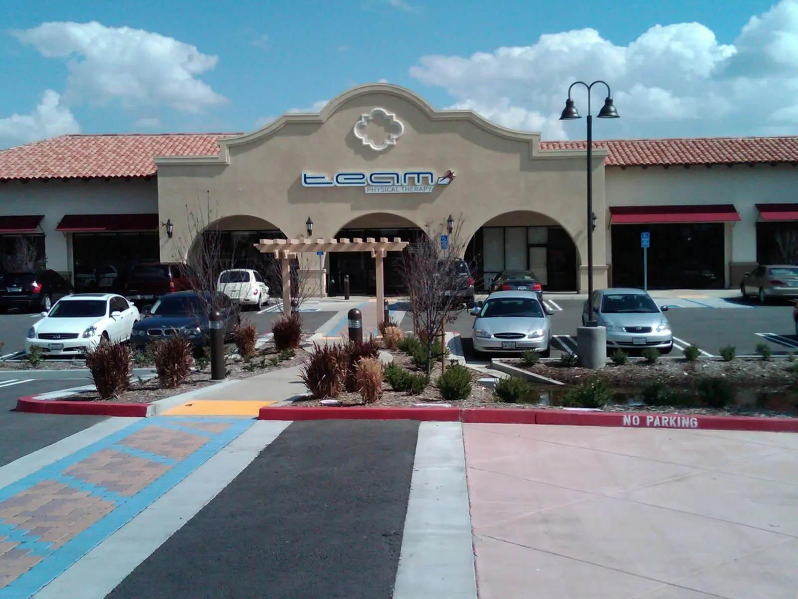 https://lewisretailcenters.com/wp-content/uploads/2024/05/ext-15-1024x768.jpg