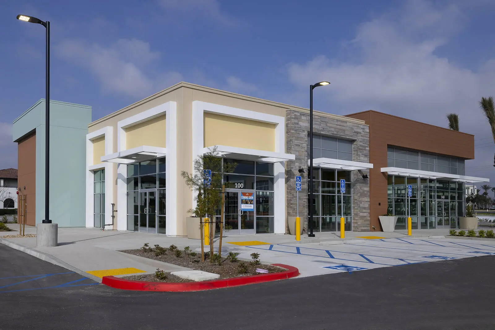 https://lewisretailcenters.com/wp-content/uploads/2024/05/ext-216-1024x683.jpg