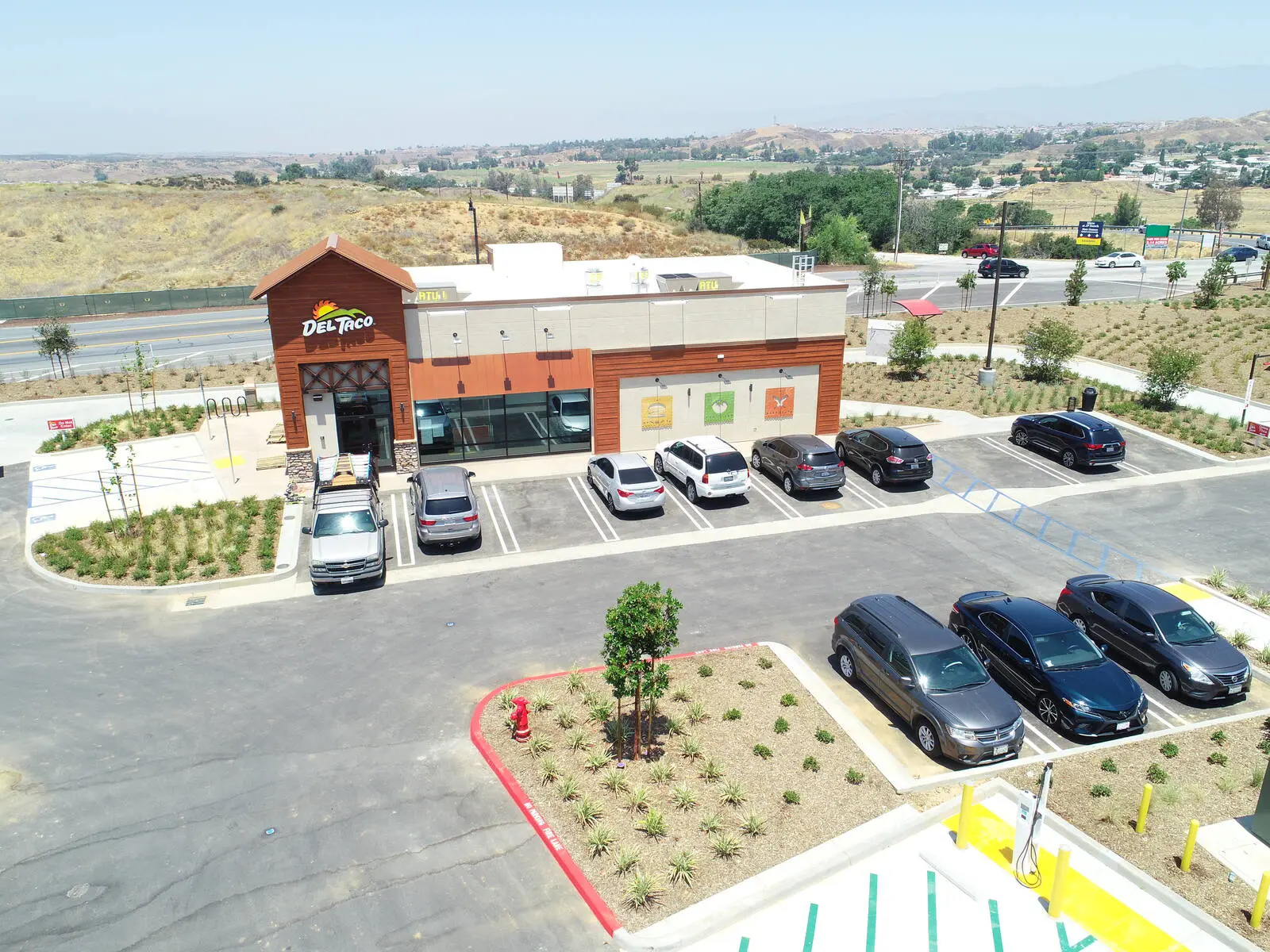 https://lewisretailcenters.com/wp-content/uploads/2024/05/ext-87-1024x768.jpg