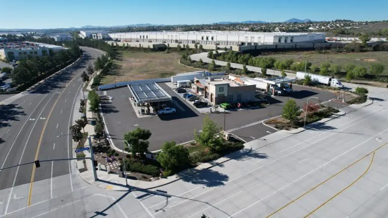 https://lewisretailcenters.com/wp-content/uploads/2026/10/DJI_0357-768x432.jpg