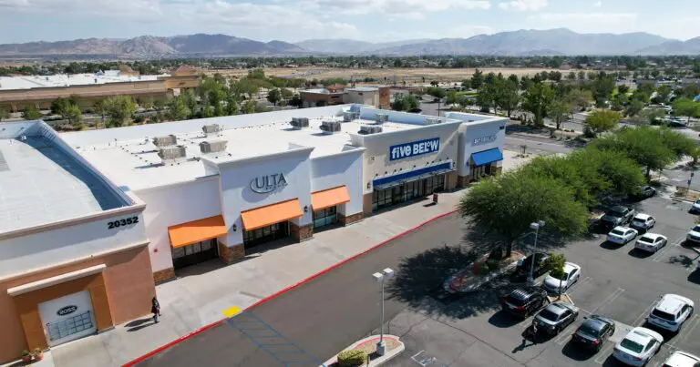 https://lewisretailcenters.com/wp-content/uploads/2026/10/Picture-Apple-Valley-1-768x403.jpg