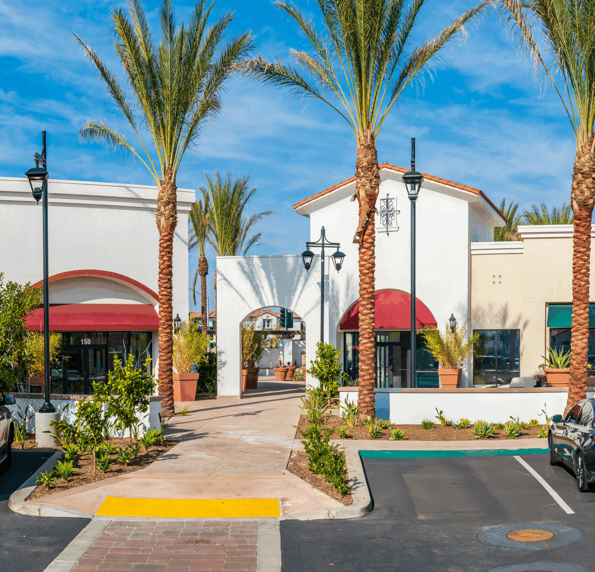 https://lewisretailcenters.com/wp-content/uploads/2024/05/Pano-72-dpi-1024x984.png